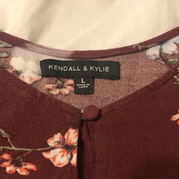 Floral romper from pacsun - Picture 5 of 5